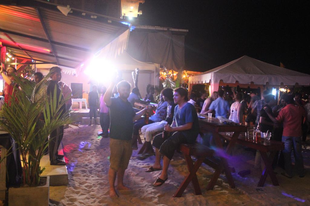 Samaya Beach Hotel Unawatuna Bagian luar foto