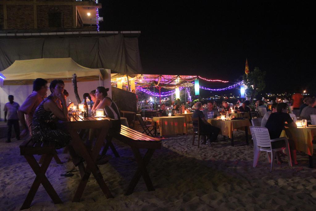 Samaya Beach Hotel Unawatuna Bagian luar foto