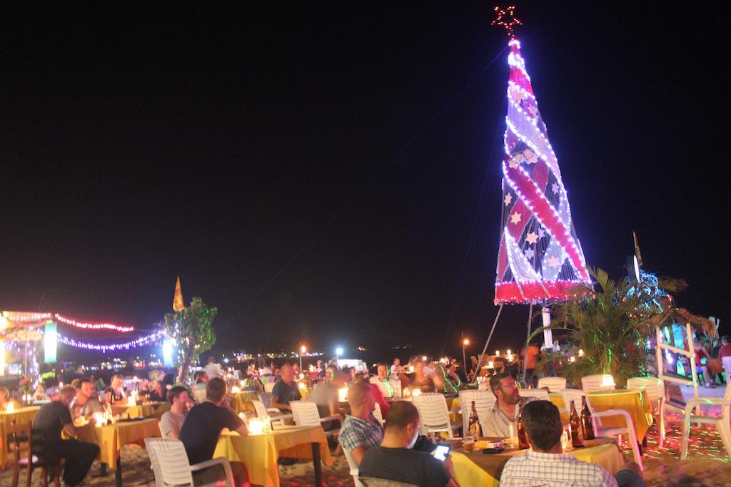 Samaya Beach Hotel Unawatuna Bagian luar foto